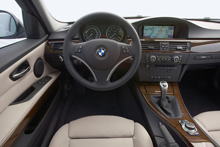  BMW 3-Series 2009 года  (фото 95 из 116)